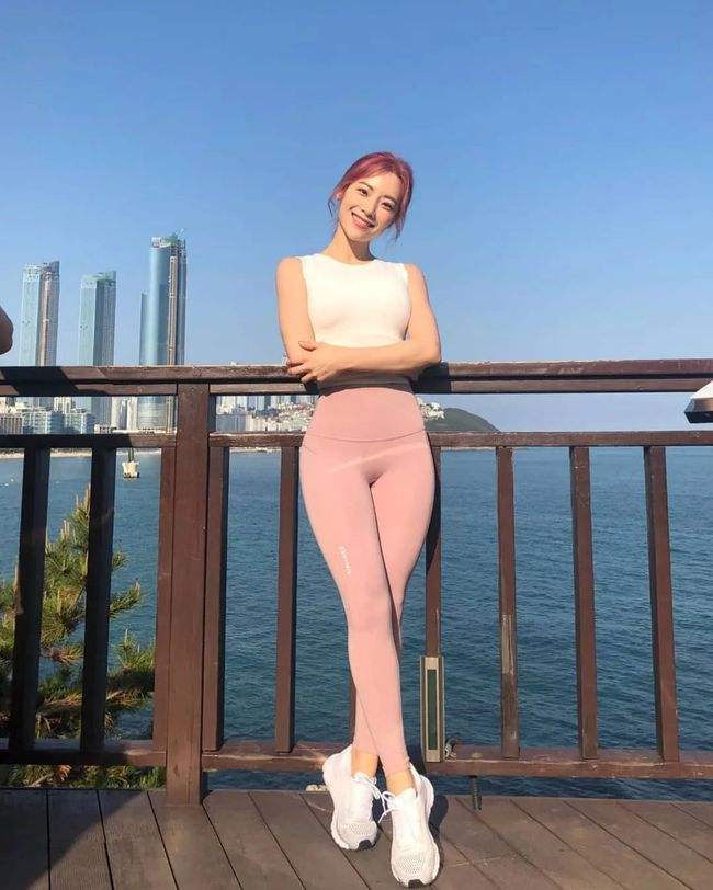 Meta股价下滑3.2% 此前公司裁员数百人